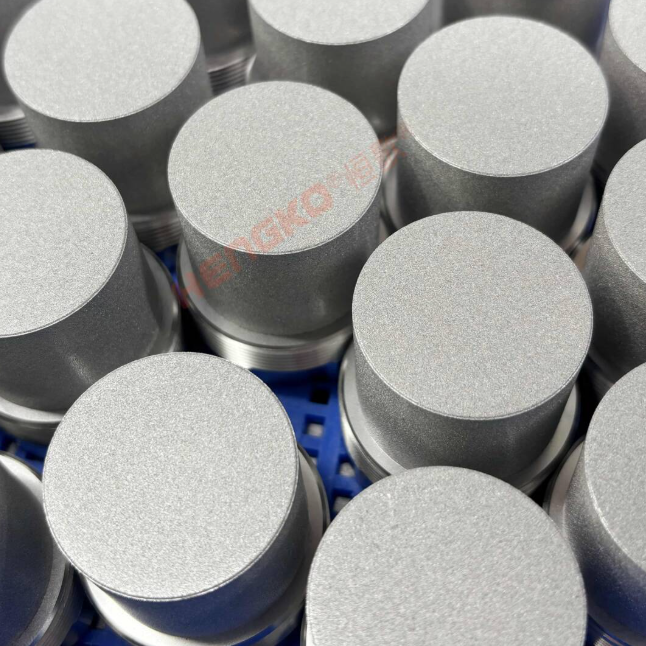 化工行業(yè)抗腐蝕解決方案：恒歌金屬燒結(jié)濾芯實戰(zhàn)應(yīng)用案例！