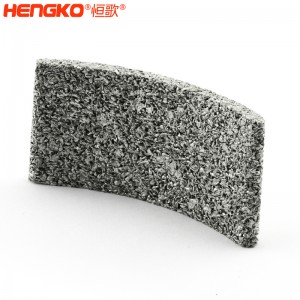 廠家加工定制燒結不銹鋼過濾片,耐高溫耐腐蝕醫(yī)療制藥不銹鋼濾片